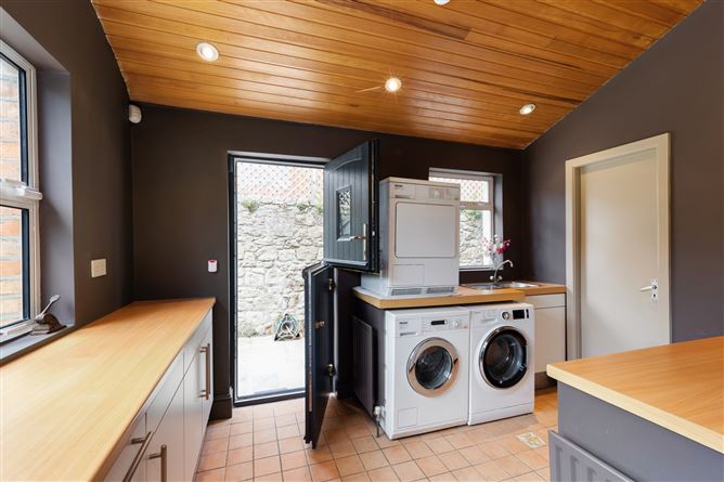 Gifford, 8 Temple Villas, Rathmines, Dublin 6