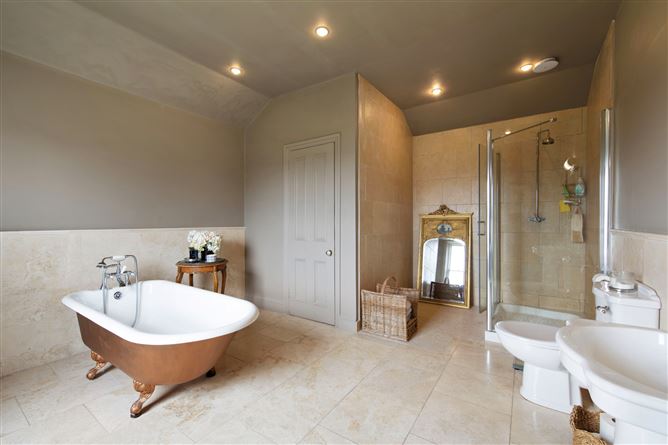 Gifford, 8 Temple Villas, Rathmines, Dublin 6