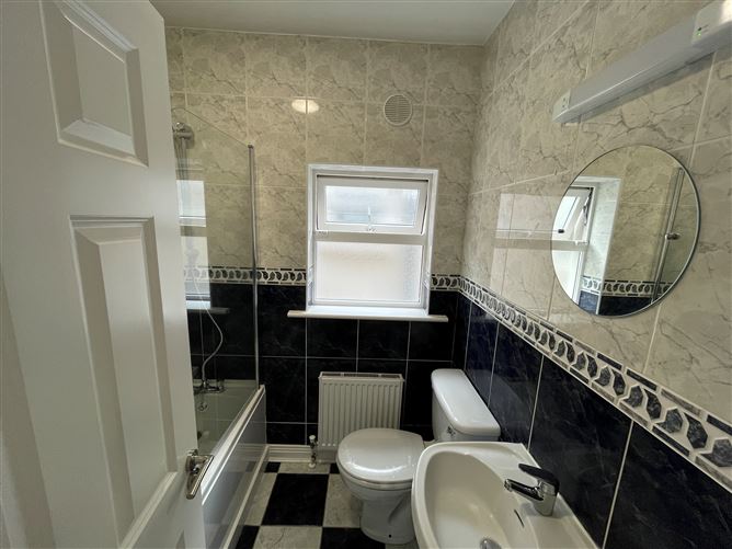 44 Larkfield Avenue, Lucan, County Dublin