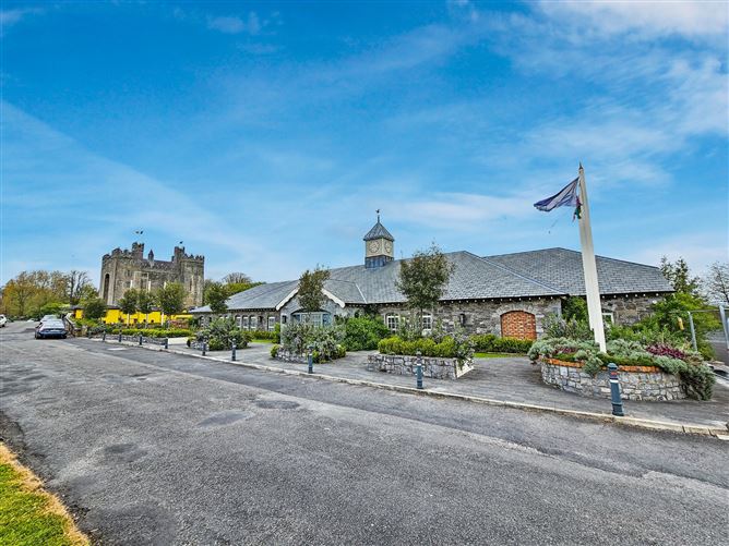 Old Road, Bunratty, Co. Clare