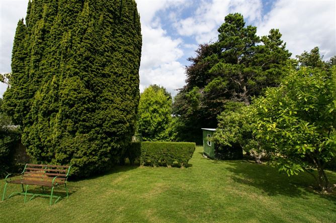 Photo 22 of 26 — 5 Trees Avenue, Mount Merrion, Co. Dublin