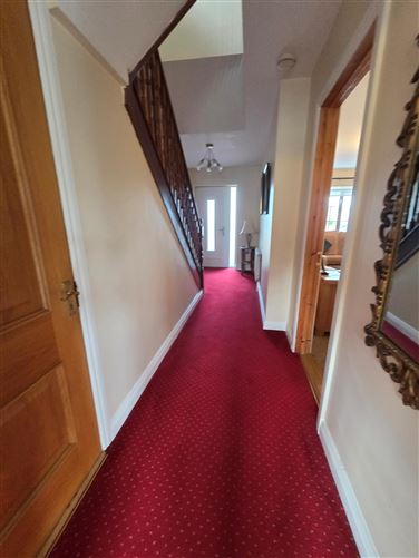 6 Galteeview, Cahir, Tipperary