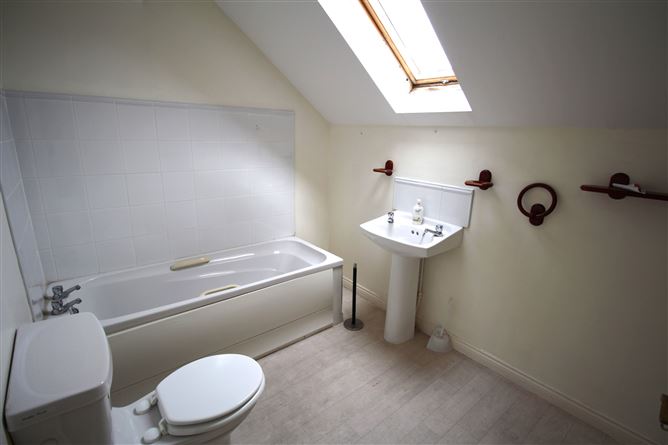 13 Beachside Avenue, Riverchapel, Courtown, Wexford