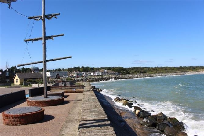 13 Beachside Avenue, Riverchapel, Courtown, Wexford