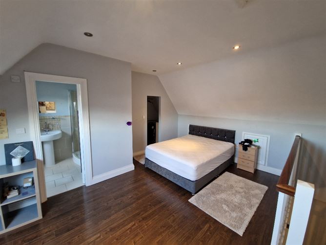 Newcastle Manor Crescent (Double Room / House Share), Newcastle, Co. Dublin