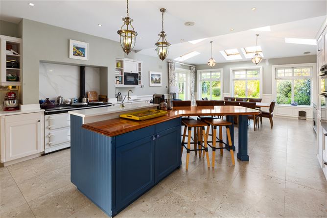 113 Georgian Village, Castleknock, Dublin 15.