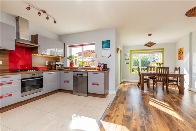 Photo 8 of 28 — 4 Castleland Park Avenue, Balbriggan, Dublin