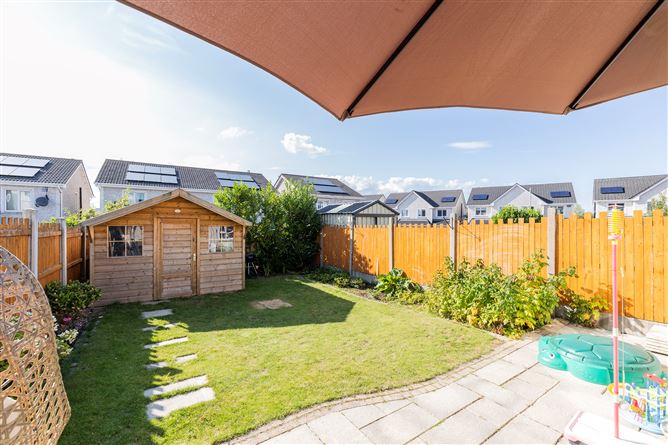 Photo 24 of 28 — 4 Castleland Park Avenue, Balbriggan, Dublin