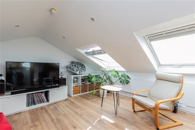Photo 23 of 28 — 4 Castleland Park Avenue, Balbriggan, Dublin