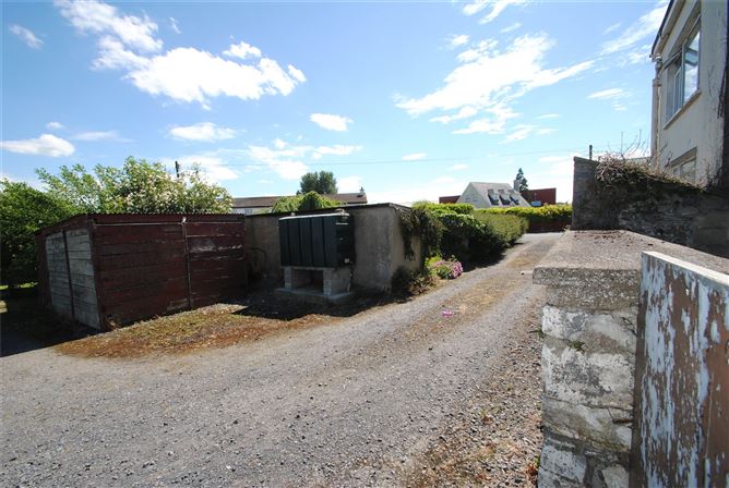 6 Newtown Perry, Rathdowney, Co. Laois