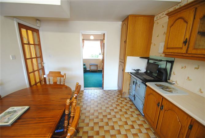 6 Newtown Perry, Rathdowney, Co. Laois