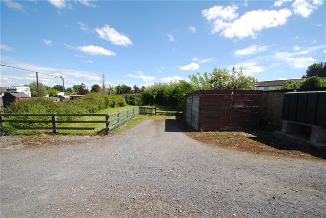 6 Newtown Perry, Rathdowney, Co. Laois