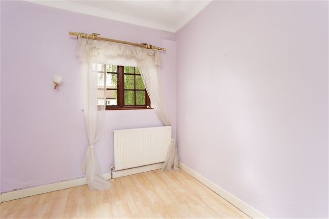 9 Ratra Park, Navan Road,   Dublin 7