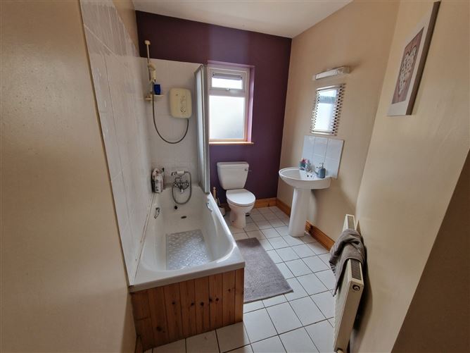 21 Waterside, Cappahard, Ennis, Co. Clare