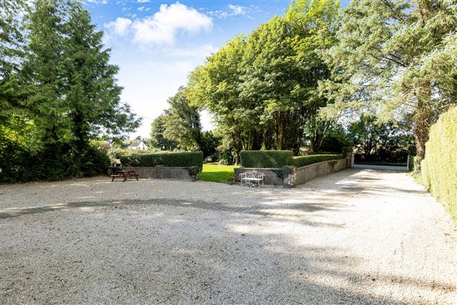 Phoenix House, Newcastle, Oldcastle, Co. Meath