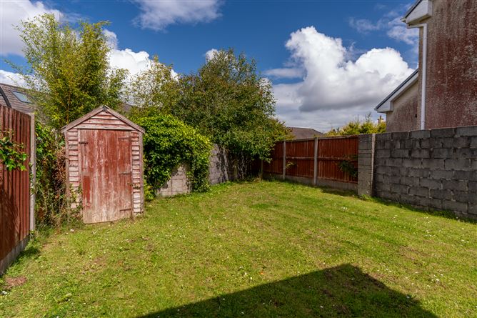 12 Rowan Hill, Mount Oval Village, Rochestown, Cork