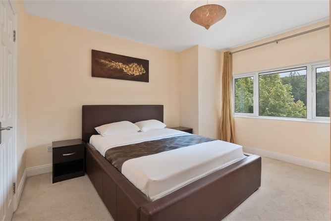12 Rowan Hill, Mount Oval Village, Rochestown, Cork