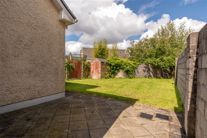 12 Rowan Hill, Mount Oval Village, Rochestown, Cork