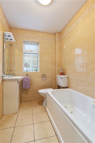 7 Rowan Close, Castletown, Celbridge, Co. Kildare