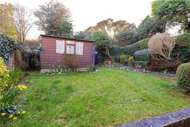 2 Oakley Crescent, Highfield Park, Galway City