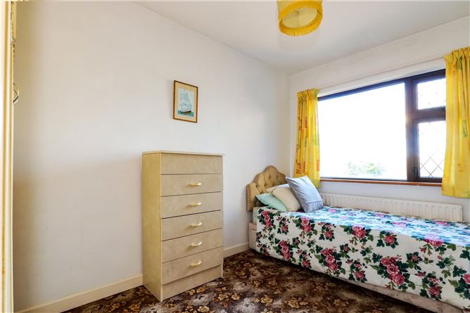 2 Oakley Crescent, Highfield Park, Galway City