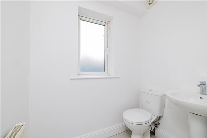 18 Brookford, Rush, Co. Dublin