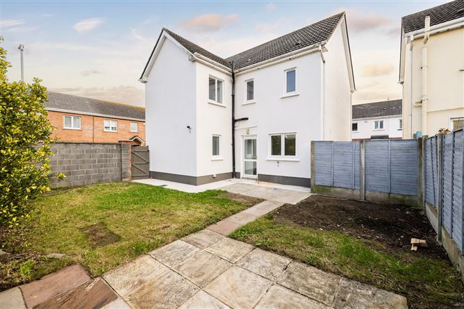 18 Brookford, Rush, Co. Dublin