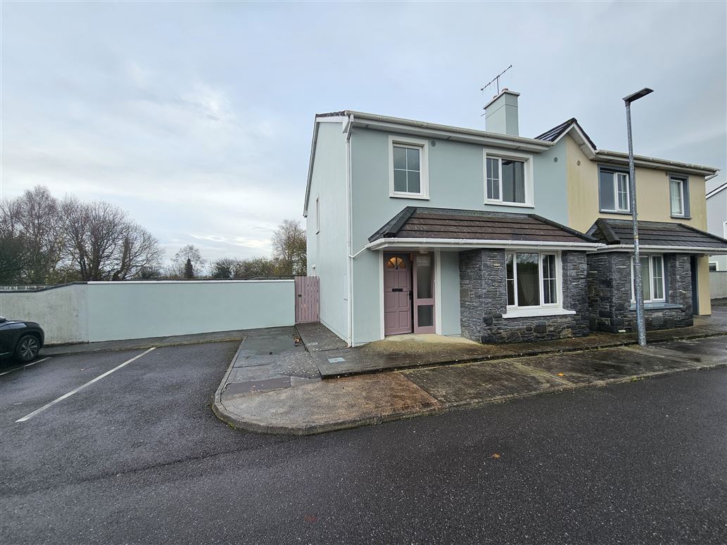 4 Abbey Ville, The village, Abbeydorney, Kerry