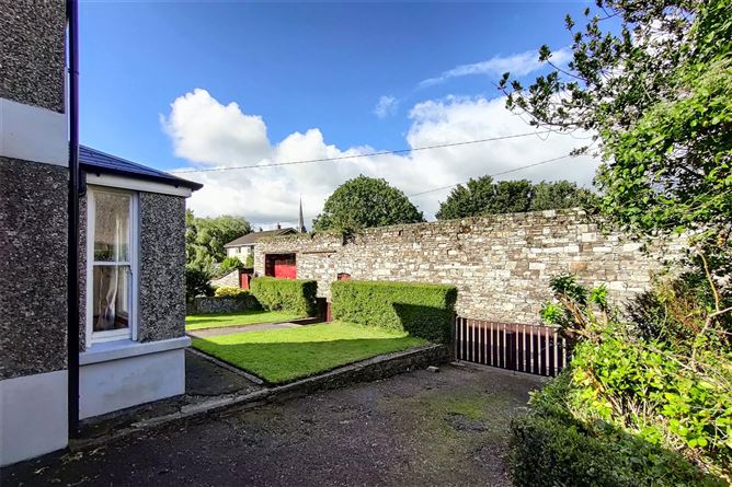 2 South Square, Clonakilty, Co. Cork