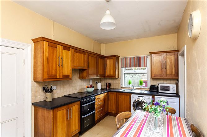 2 South Square, Clonakilty, Co. Cork