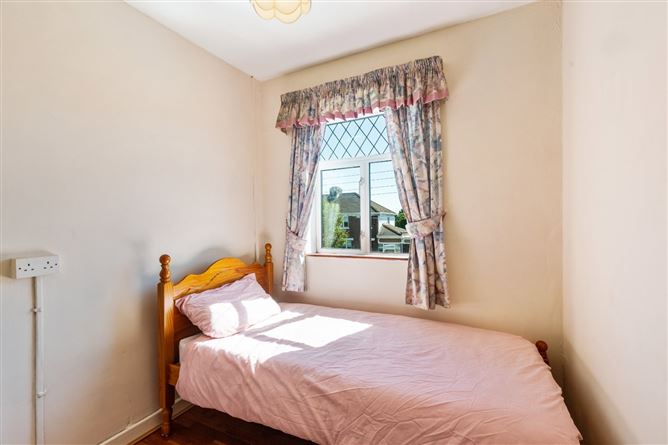 25 Dangan Avenue, Kimmage, Dublin 12