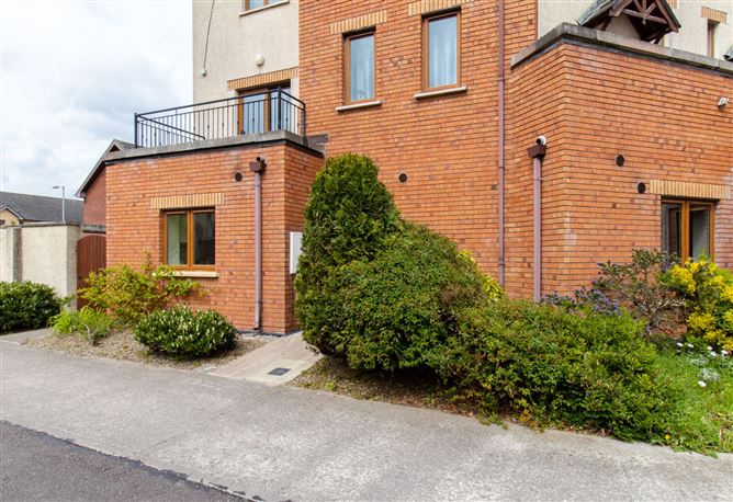Apartment 1 Pine Court , Castlelake, Carrigtwohill, Cork
