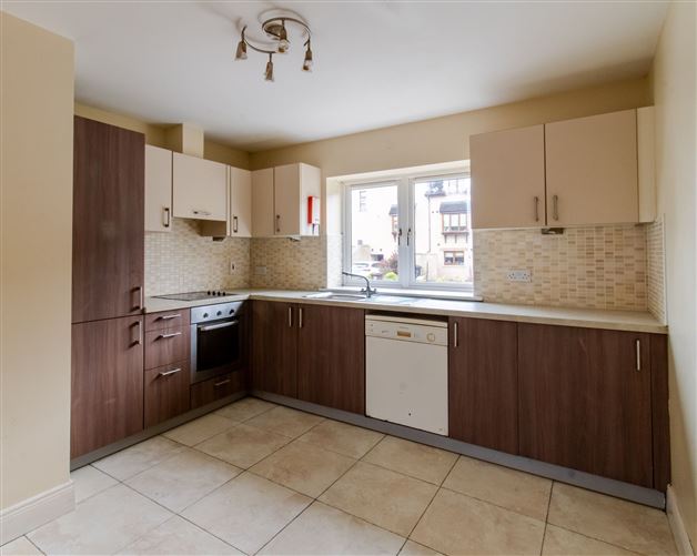 Apartment 1 Pine Court , Castlelake, Carrigtwohill, Cork