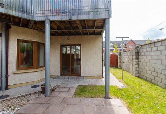 Apartment 1 Pine Court , Castlelake, Carrigtwohill, Cork