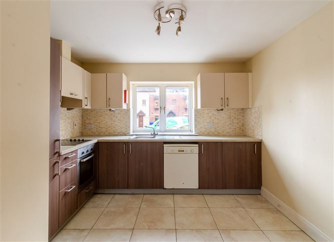 Apartment 1 Pine Court , Castlelake, Carrigtwohill, Cork