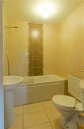 Apartment 1 Pine Court , Castlelake, Carrigtwohill, Cork