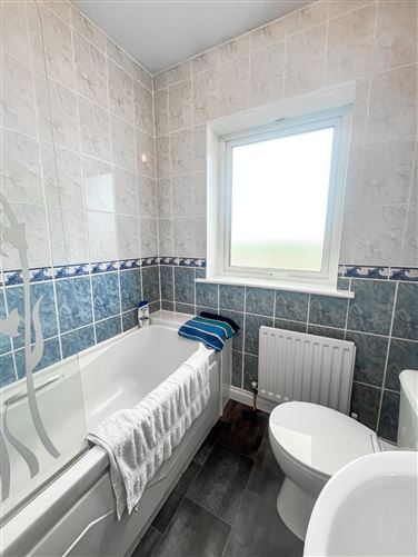 81 Castle Manor, Ballymakenny Road, Drogheda, Louth