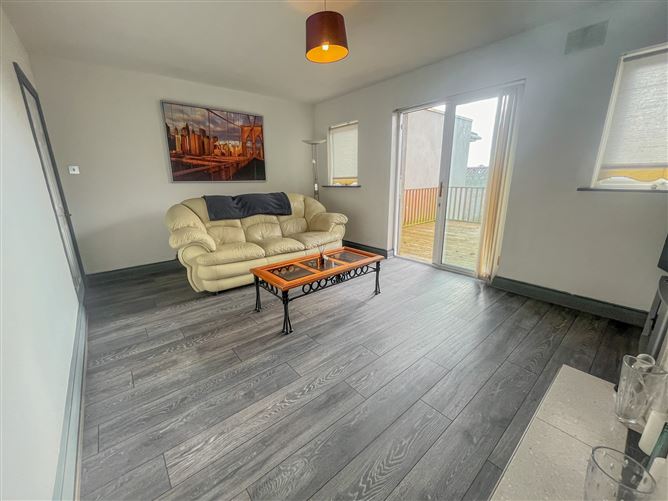 81 Castle Manor, Ballymakenny Road, Drogheda, Louth