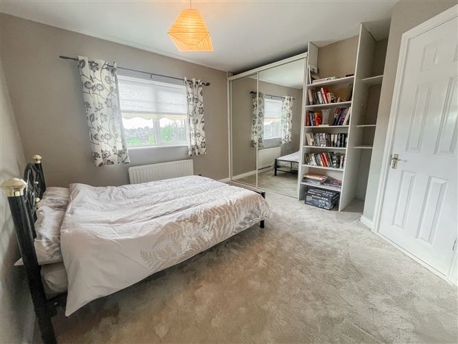 81 Castle Manor, Ballymakenny Road, Drogheda, Louth