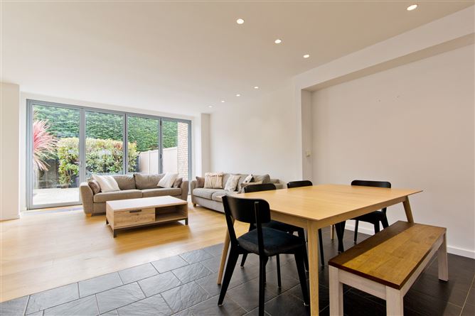 54 Shrewsbury Park, Ballsbridge, Dublin 4
