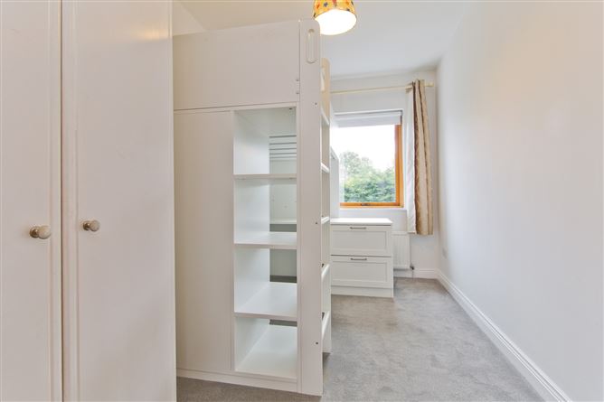 54 Shrewsbury Park, Ballsbridge, Dublin 4