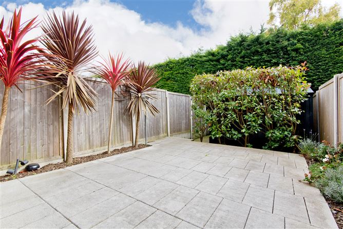 54 Shrewsbury Park, Ballsbridge, Dublin 4