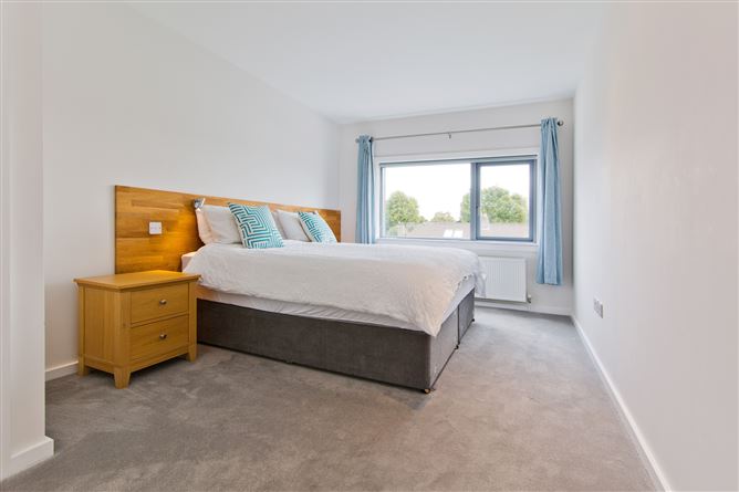 54 Shrewsbury Park, Ballsbridge, Dublin 4