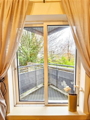 12A Bank Place Apartments, Bindon Lane, Ennis, Co. Clare