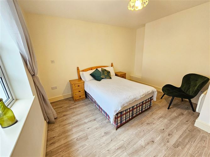 12A Bank Place Apartments, Bindon Lane, Ennis, Co. Clare