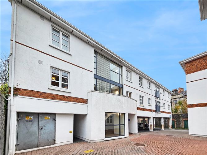 12A Bank Place Apartments, Bindon Lane, Ennis, Co. Clare