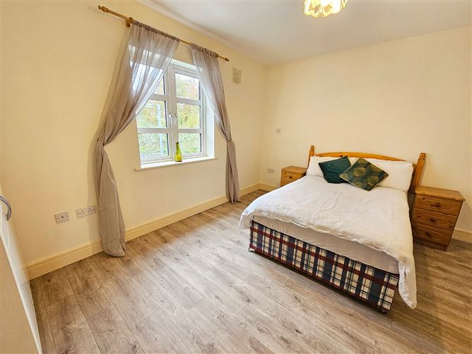 12A Bank Place Apartments, Bindon Lane, Ennis, Co. Clare
