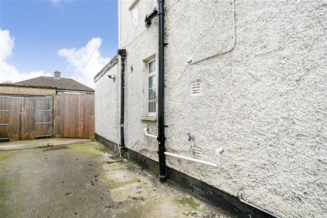 17 Oldtown Road, Santry, Dublin 9