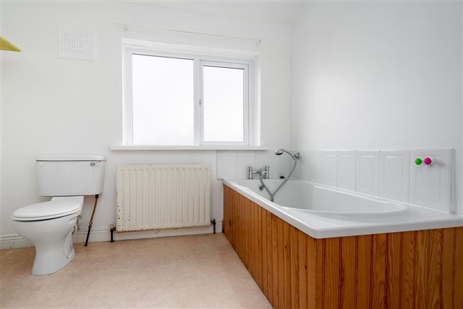 17 Oldtown Road, Santry, Dublin 9