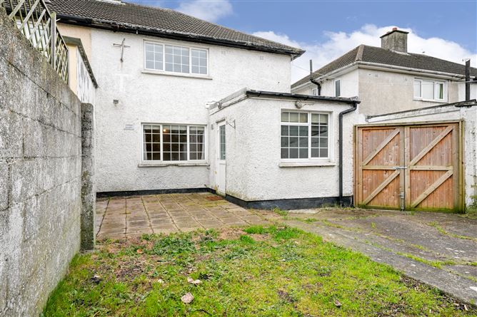 17 Oldtown Road, Santry, Dublin 9